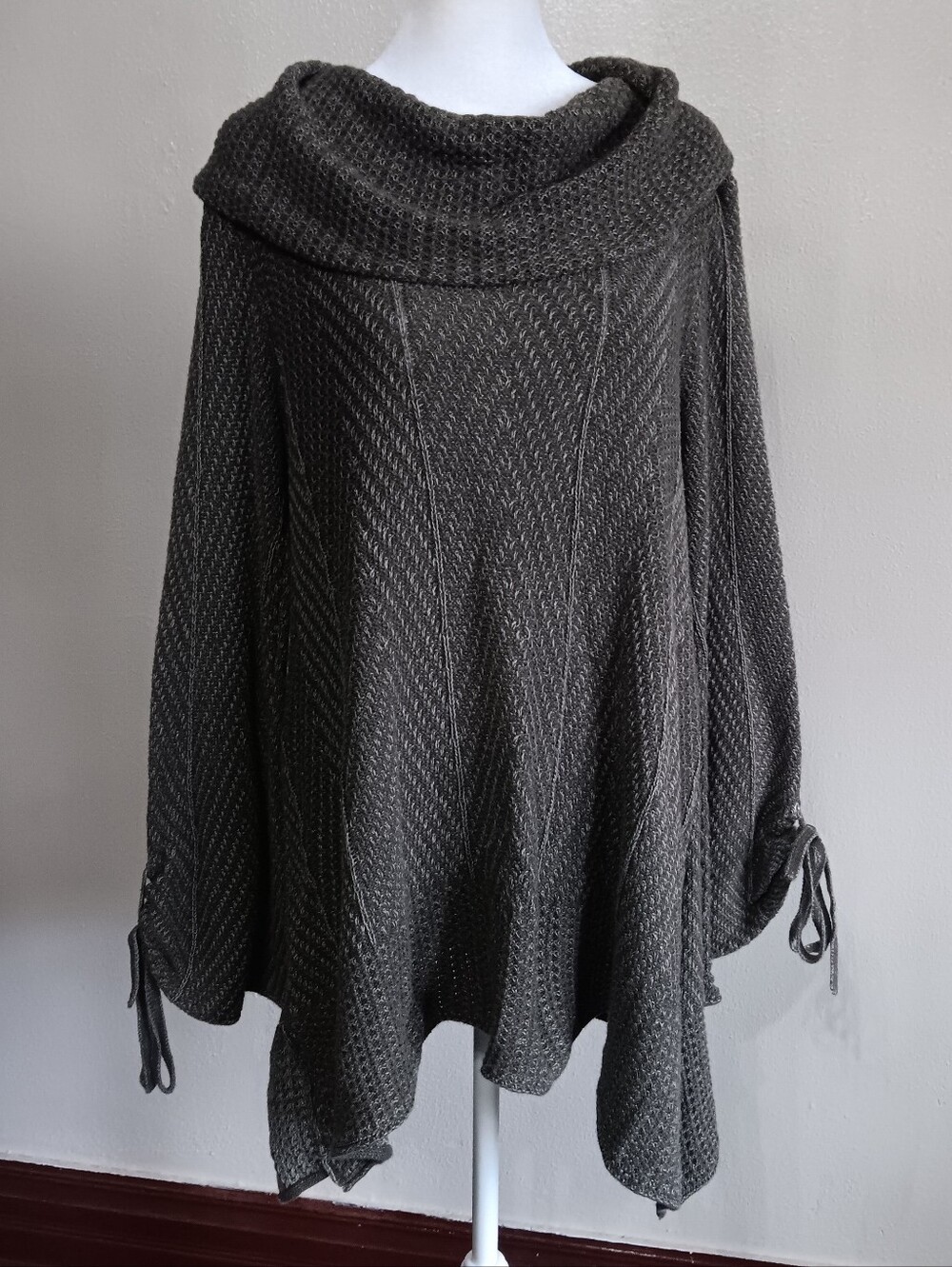 Fairy Grunge Slouchy Green 100% Cotton Cowl Neck Lace Up Cuff Sweater, Large